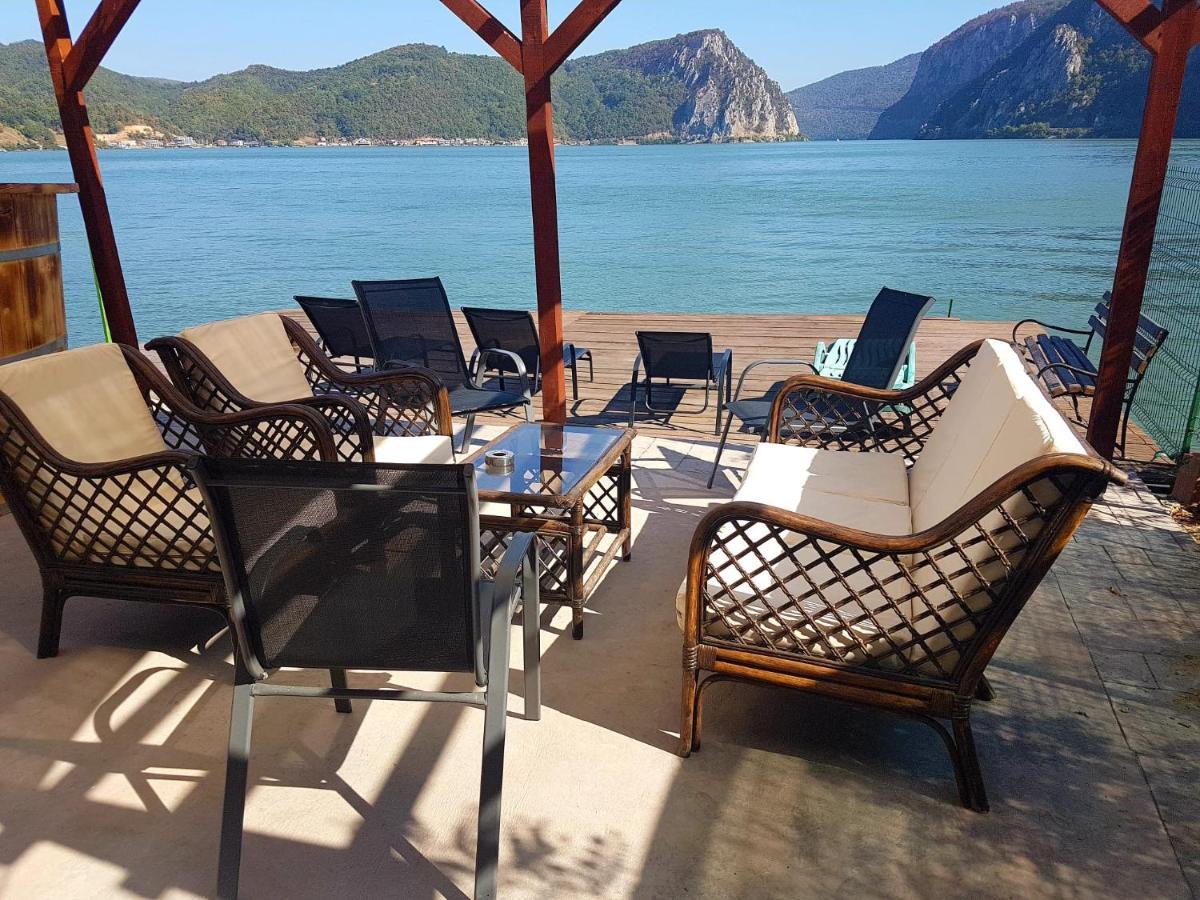 Casa Beasarah. Villa Dubova Dış mekan fotoğraf